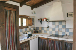 Cocina en casa de madera