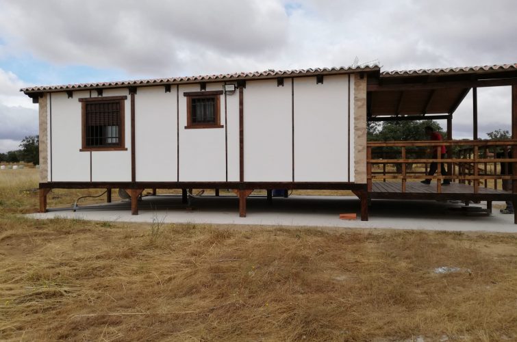 50m2 más porche de 16m2 a dos aguas